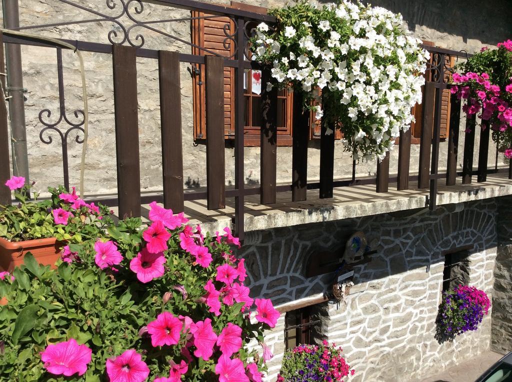 B&B La Vieille Meison De Pappa Sarre Exterior foto